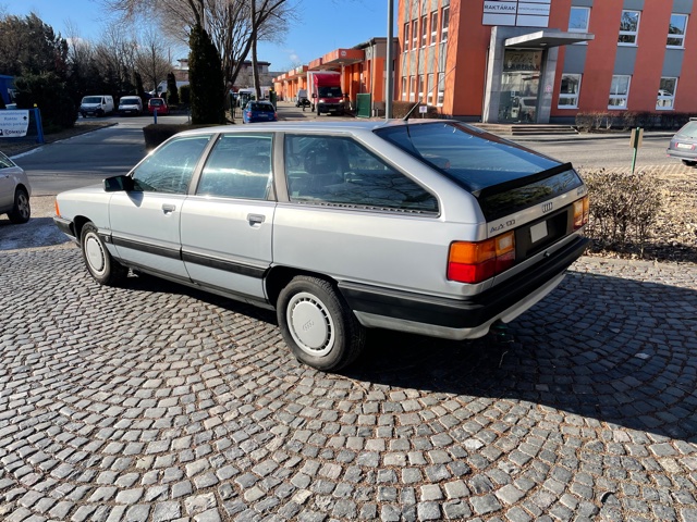 Audi 100 C3 Avant 