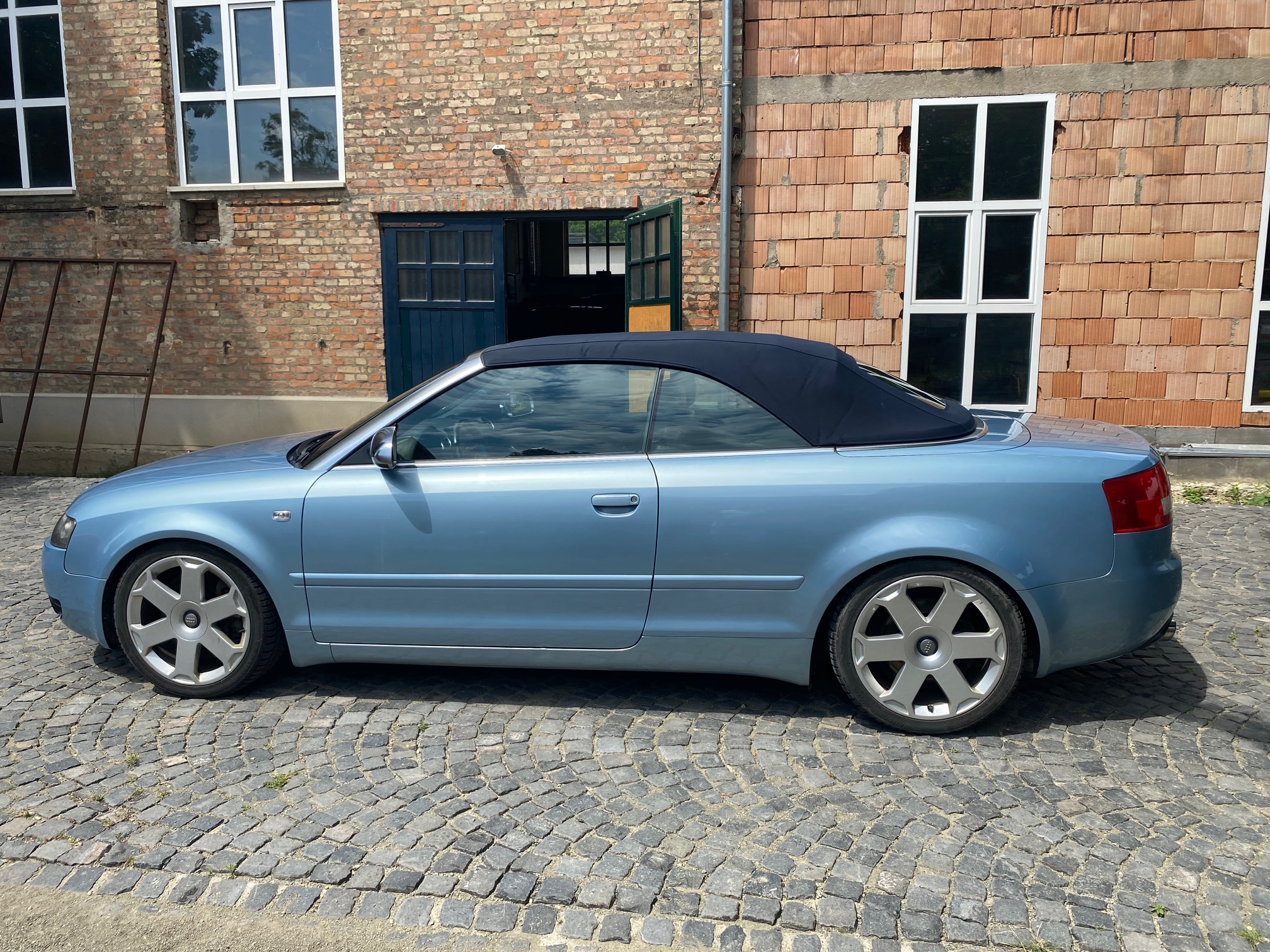 Audi S4 4.2 V8 quattro