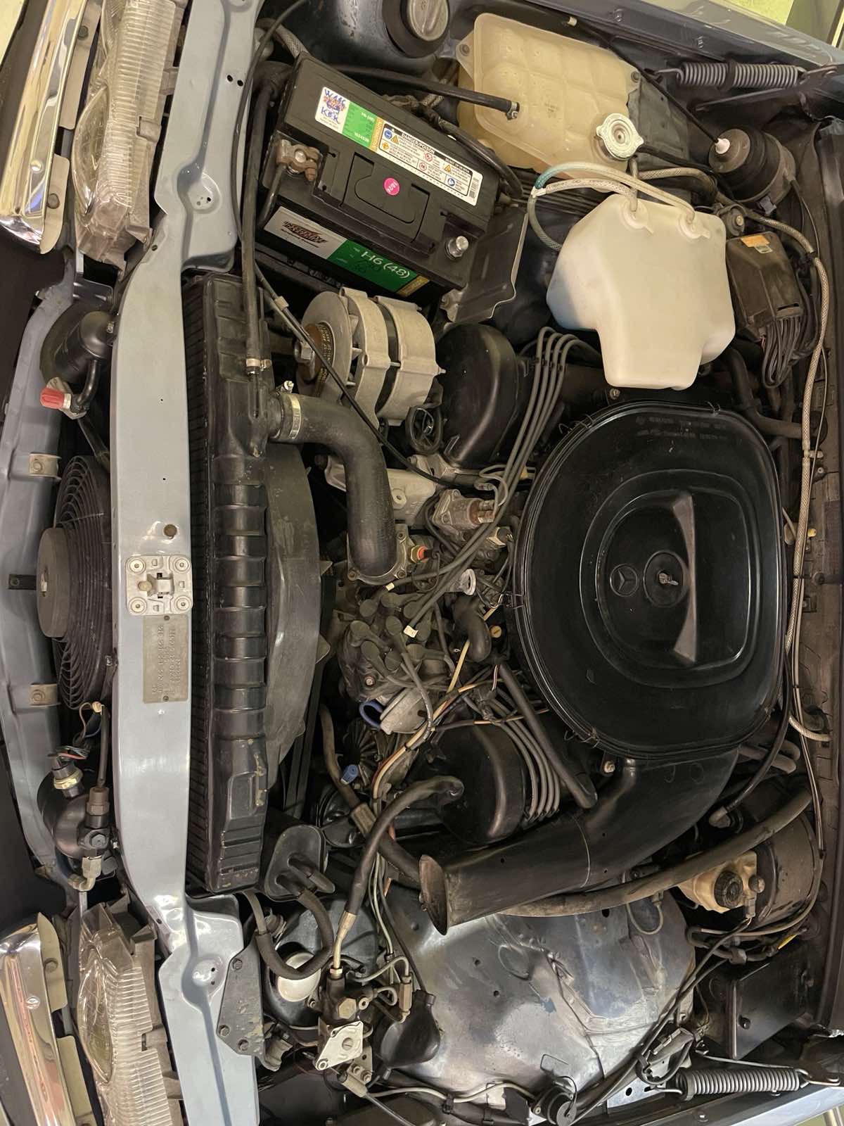 Mercedes Benz W116 450SEL 6.9