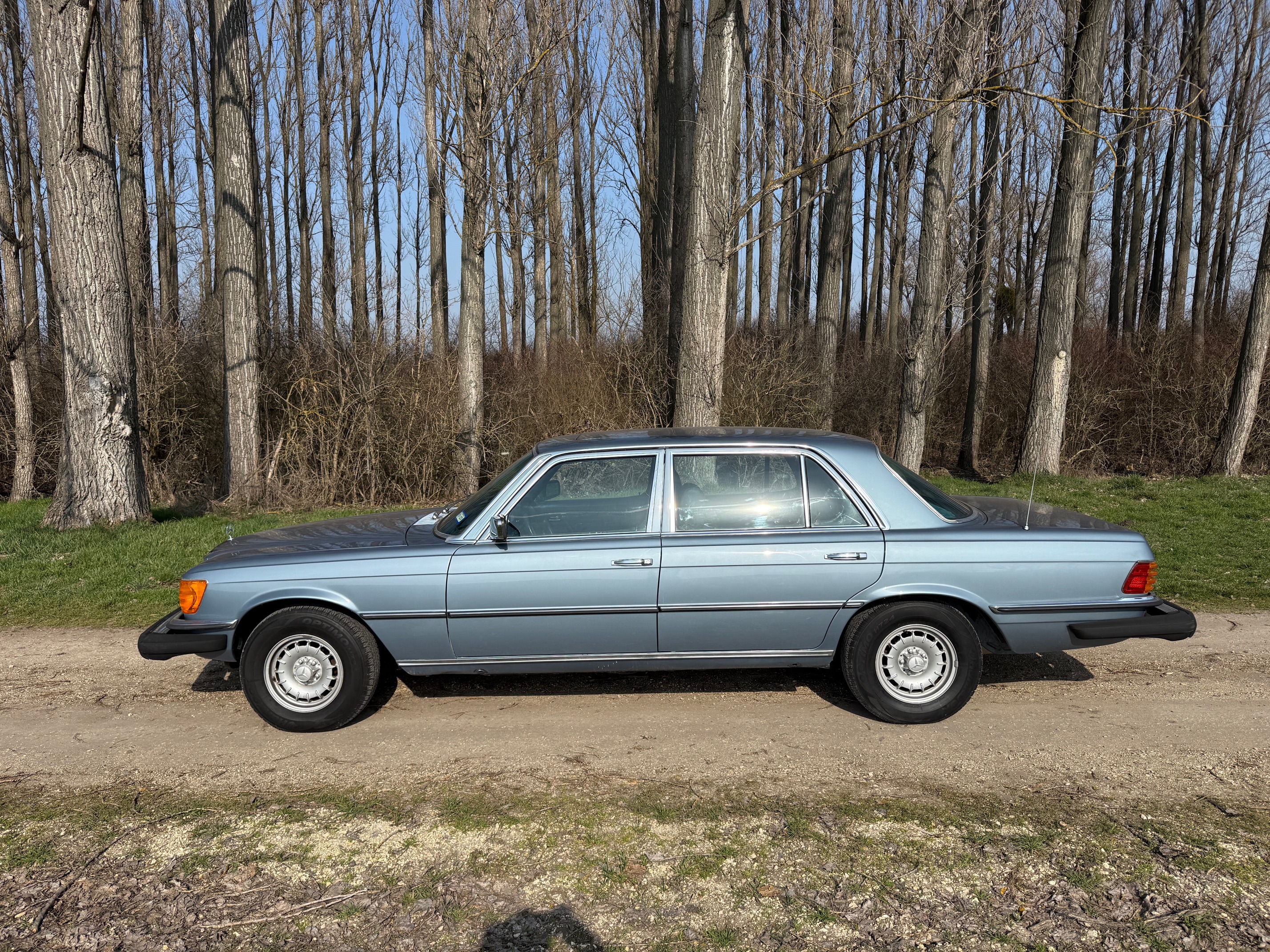Mercedes Benz W116 450SEL 6.9