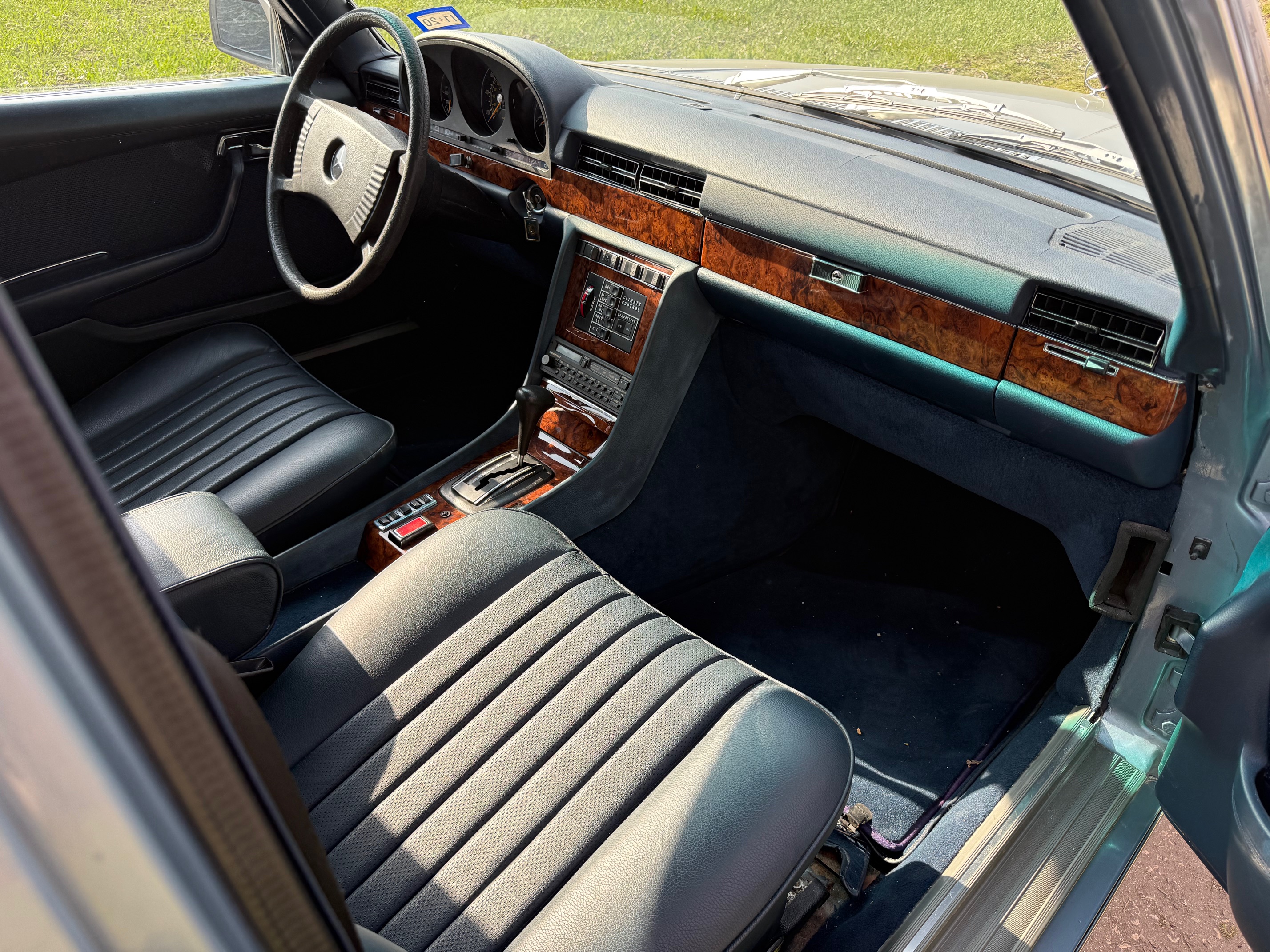 Mercedes Benz W116 450SEL 6.9