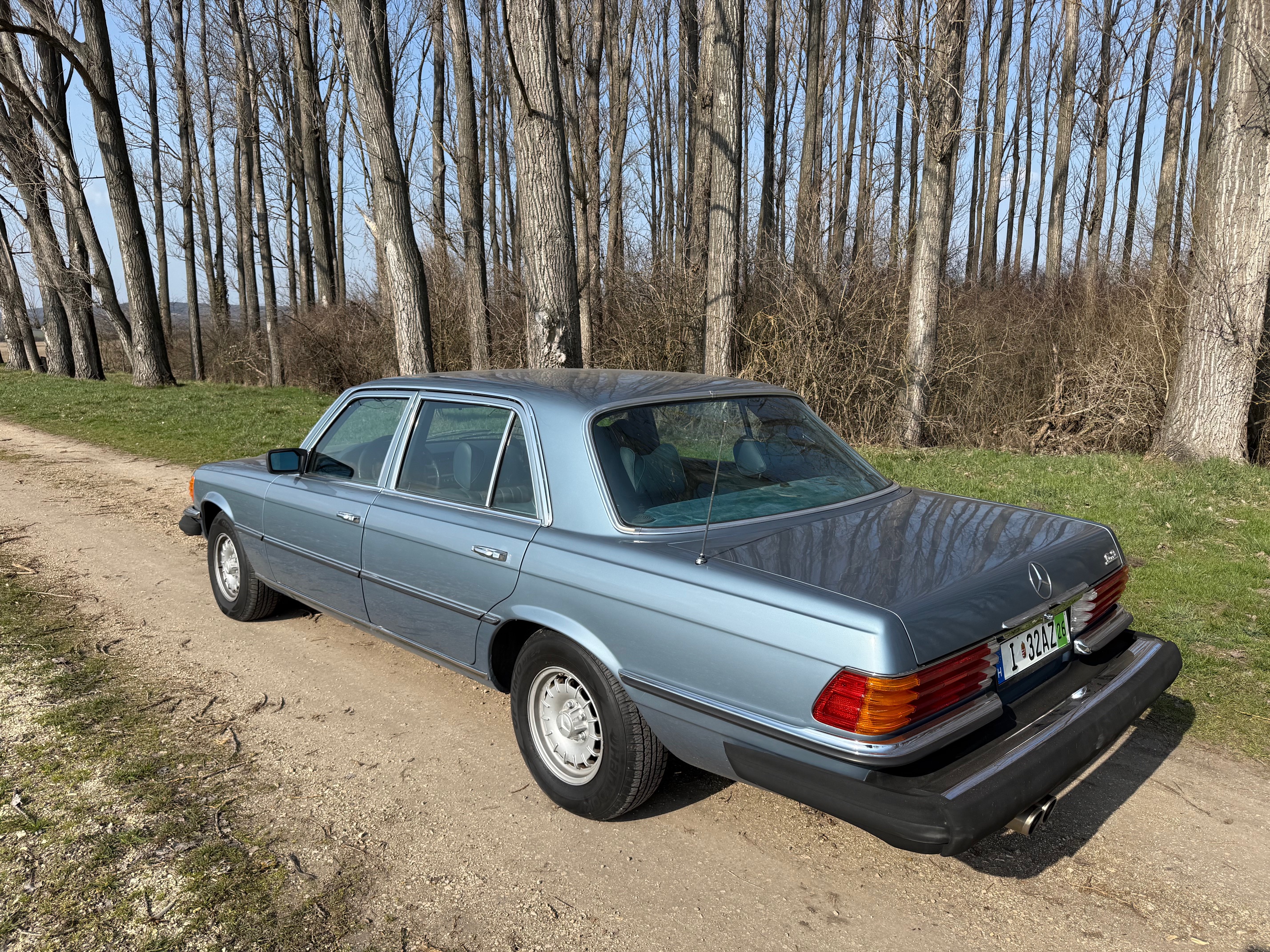 Mercedes Benz W116 450SEL 6.9