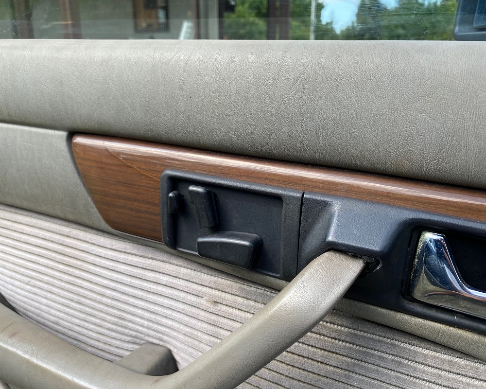 Mercedes Benz W126 500SE